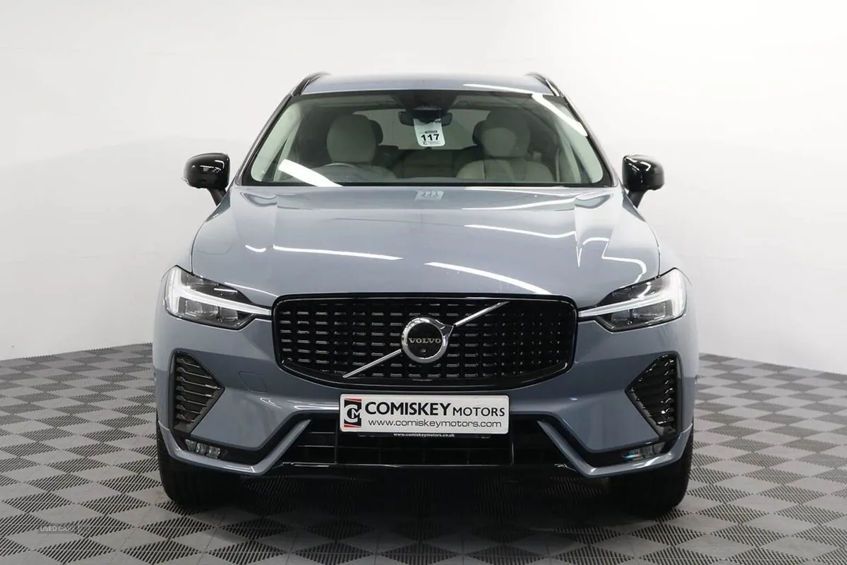 Volvo XC60 B4 Mhev Plus - Image 2