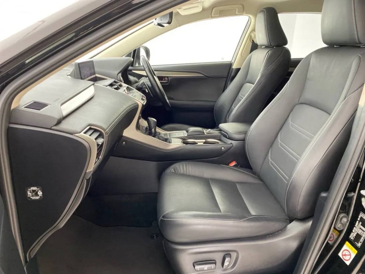 Lexus NX 300h Executive - Image 2
