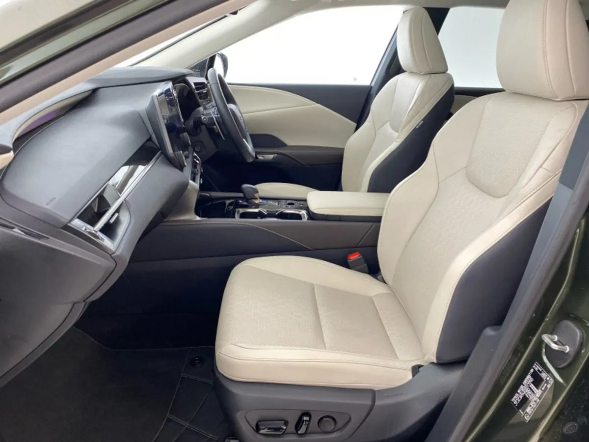 Lexus RX Phev Luxury - Image 2