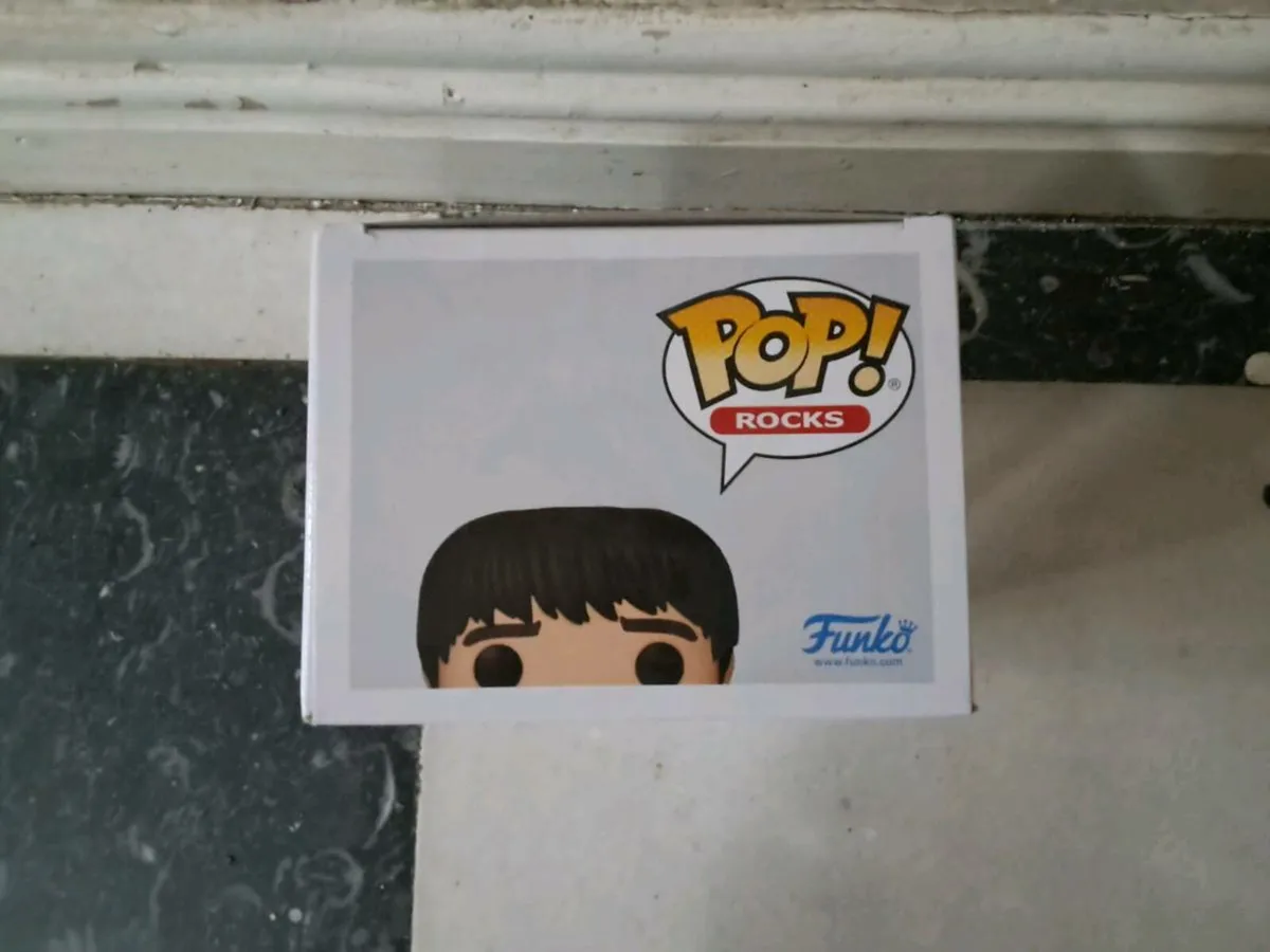 Noel Gallagher Funko pop unboxed - Image 2