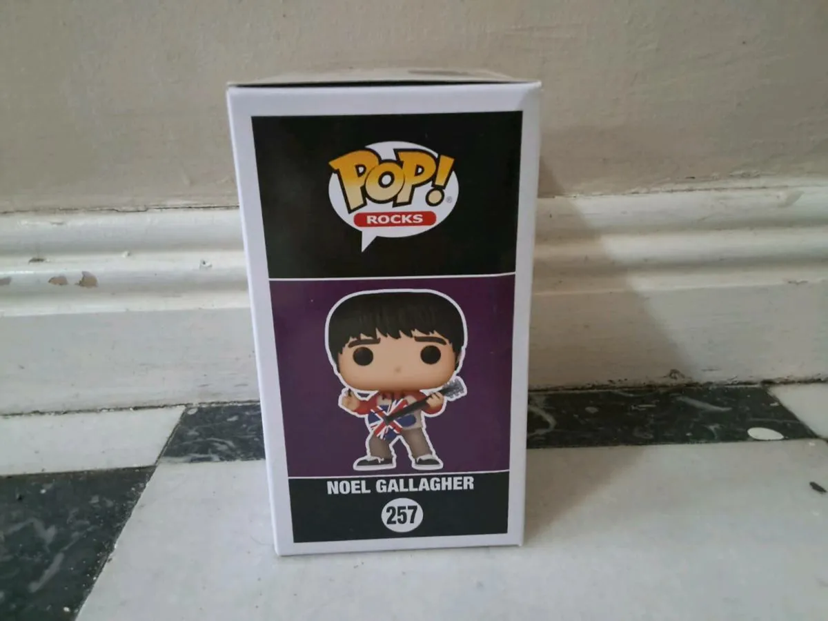 Noel Gallagher Funko pop unboxed - Image 3