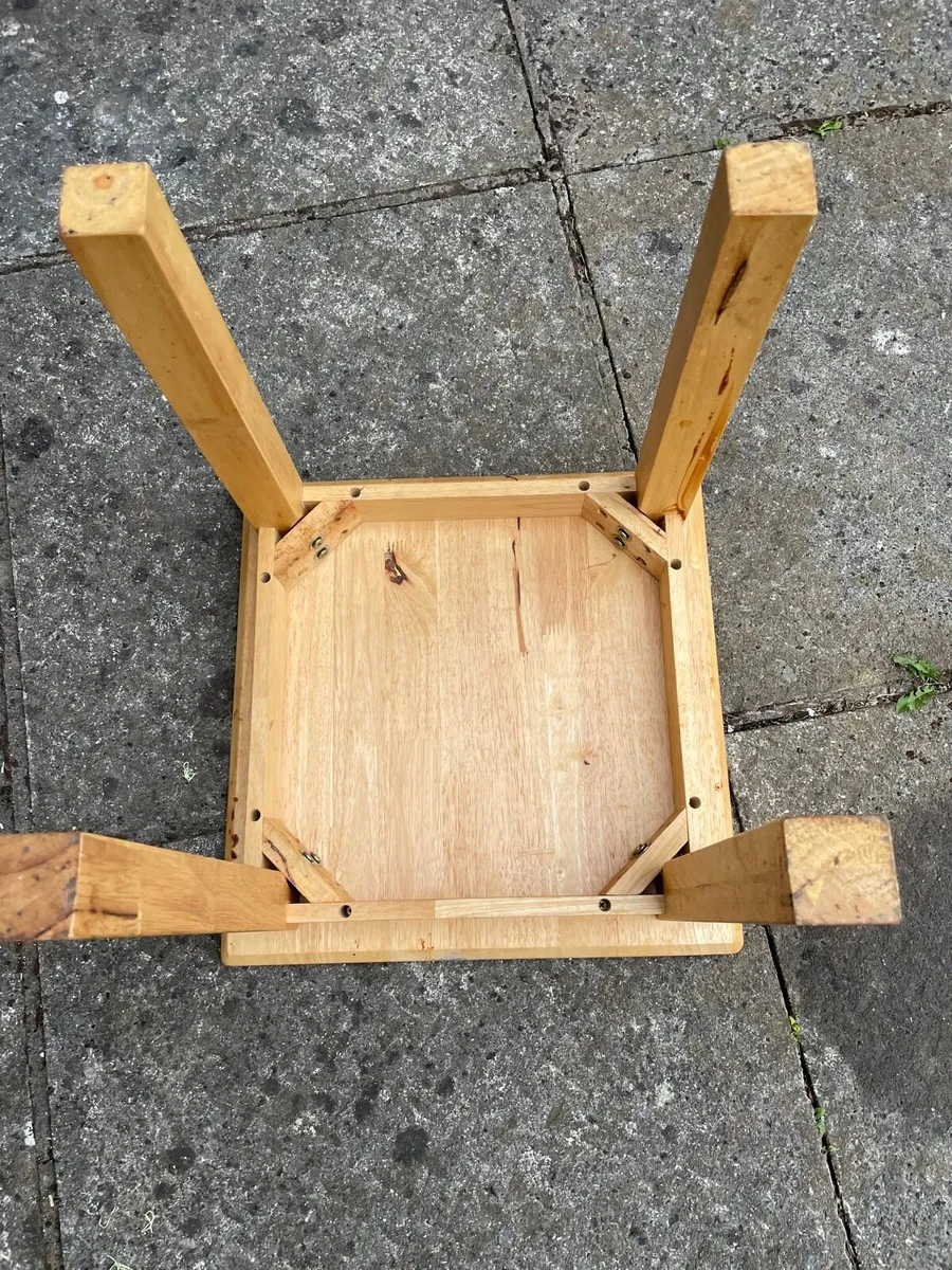 Small oak coffee table - Image 2