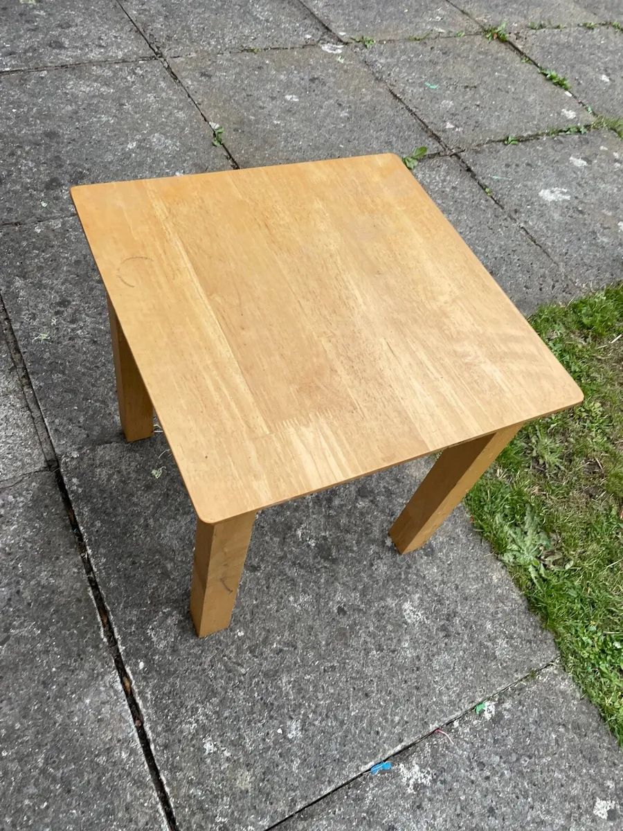 Small oak coffee table - Image 4