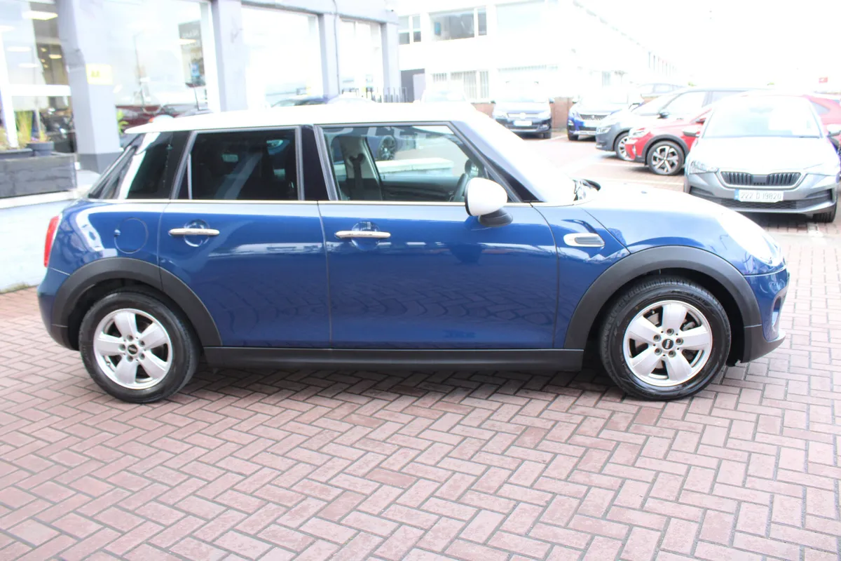 MINI COOPER LIMITED  EDITION 5DR HATCH AUTOMATIC - Image 3