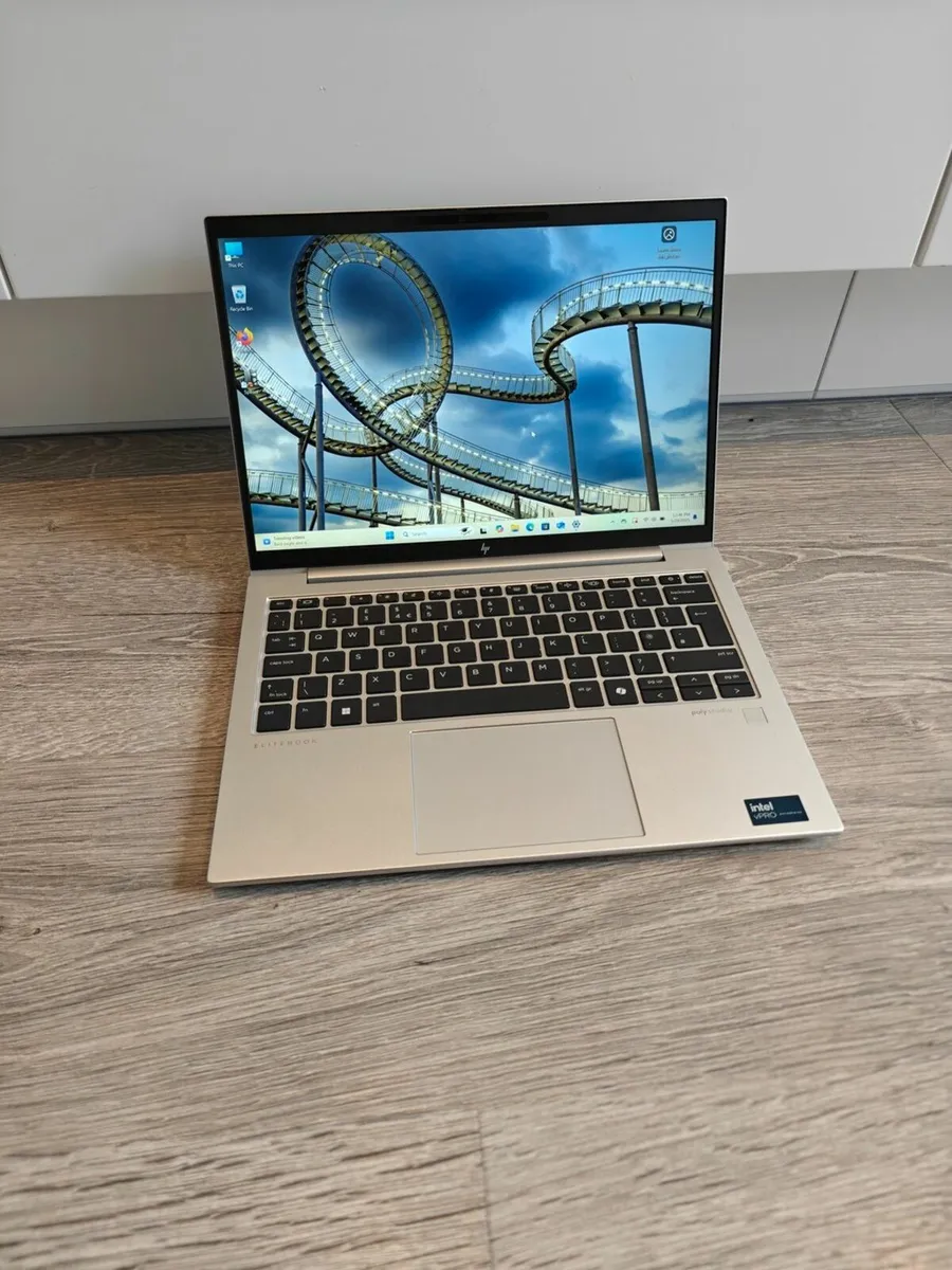 HP Elitebook 830 G11 | Intel Ultra 5 | 16GB | 256G - Image 1