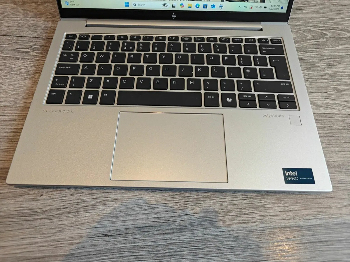 HP Elitebook 830 G11 | Intel Ultra 5 | 16GB | 256G - Image 2