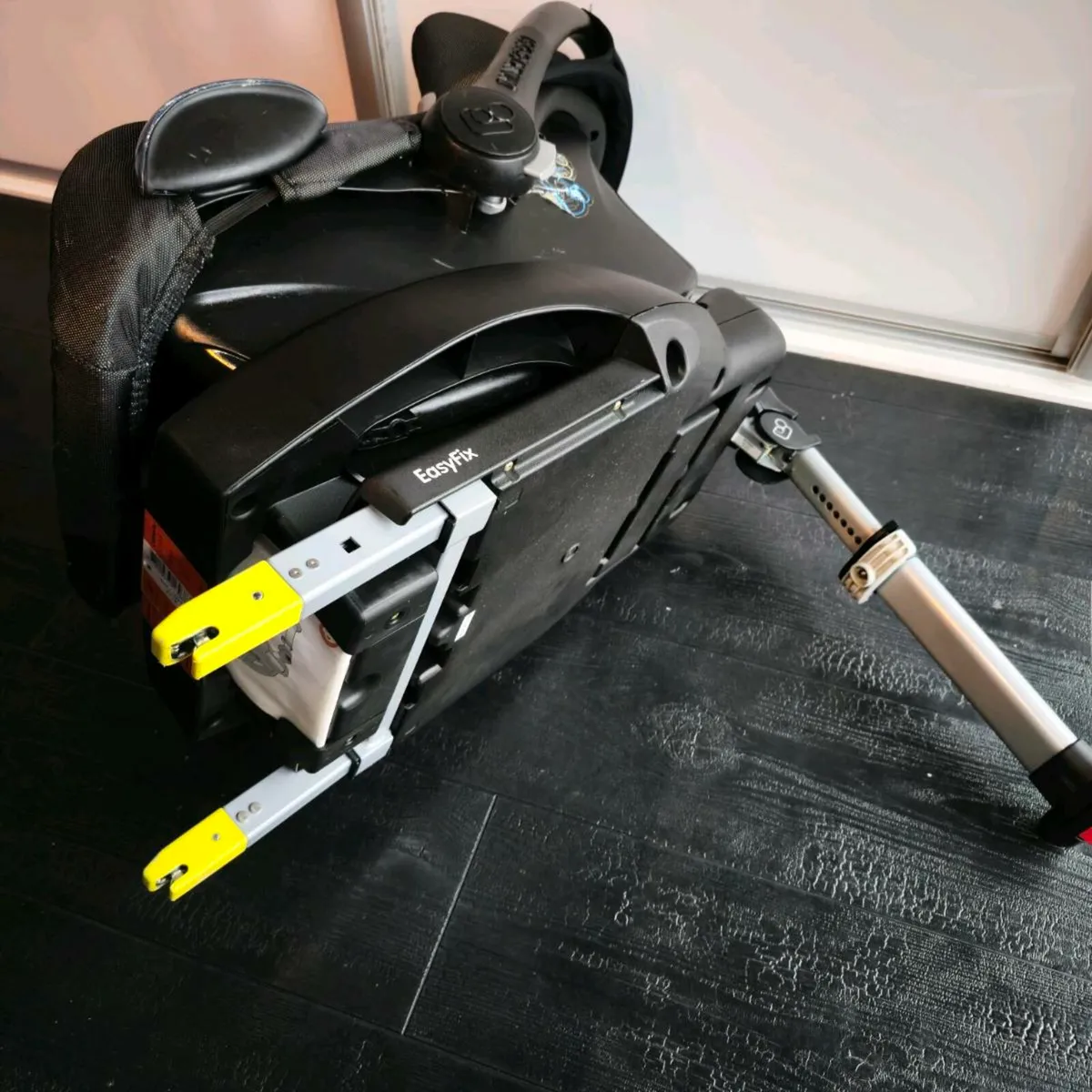 Maxi Cosi Isofix - Image 2