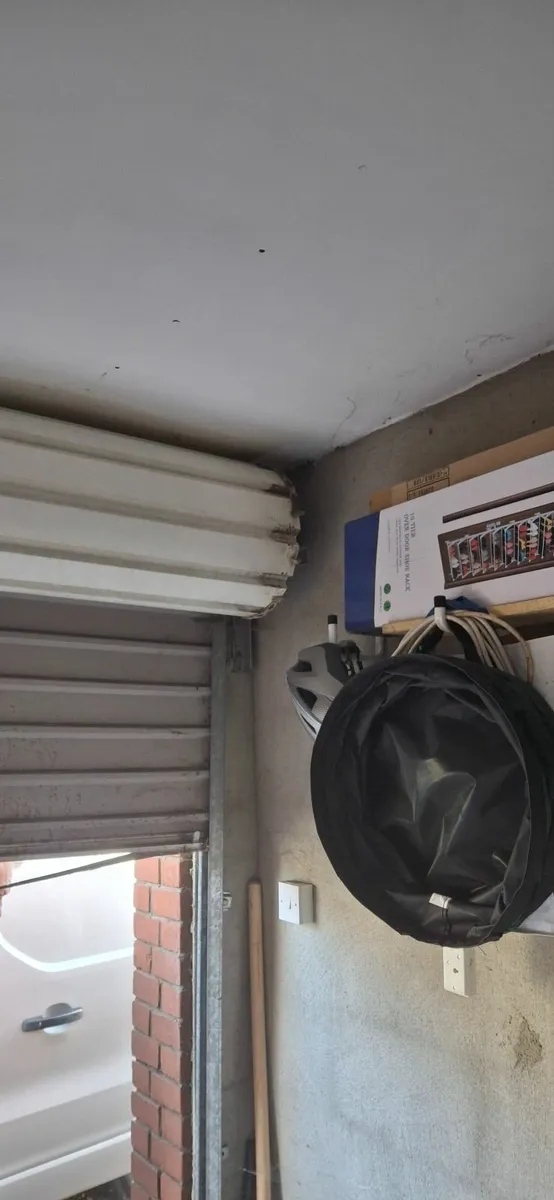 Garage door - Image 2