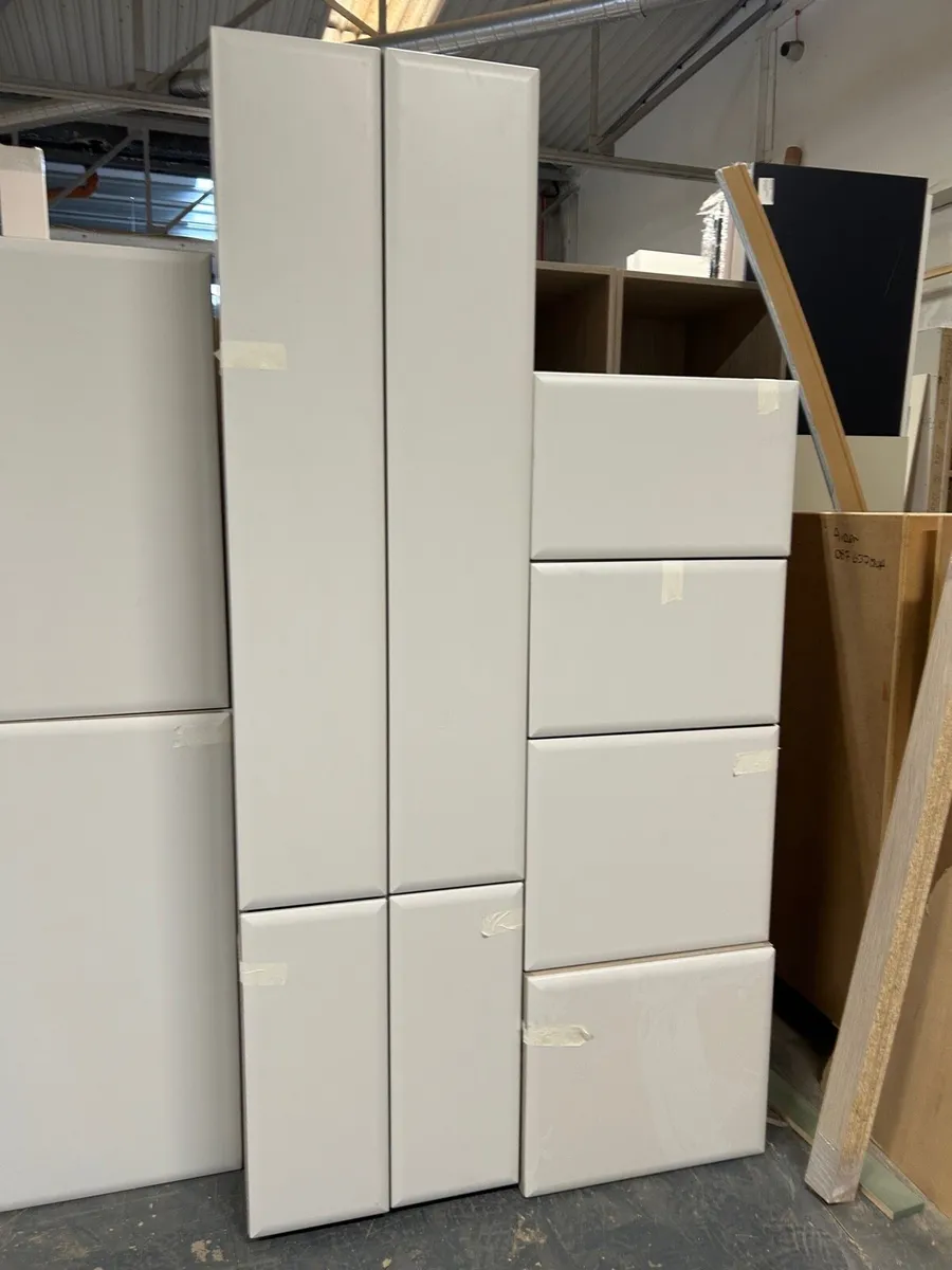 Kitchen cabinets - Image 4