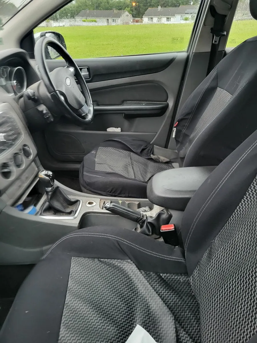 Car - Image 2