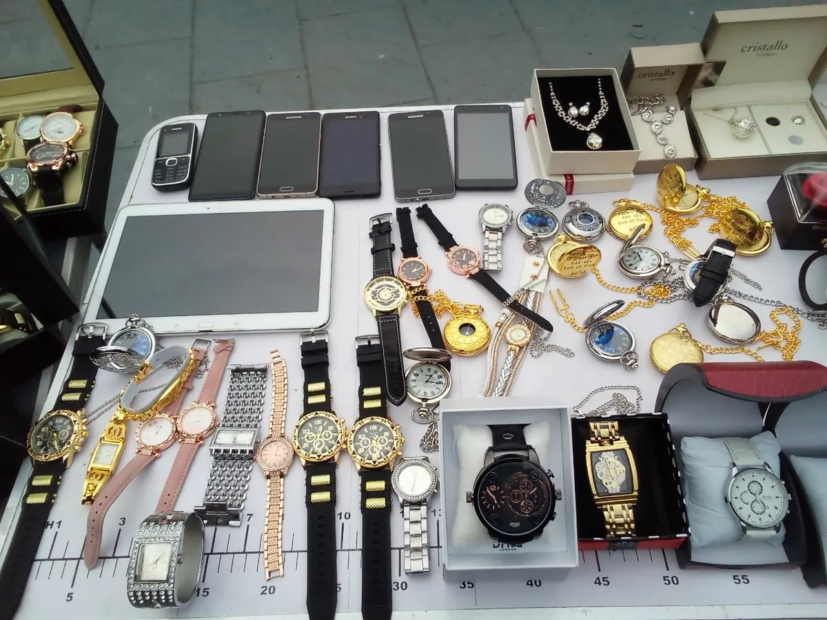 Mens watch - Image 1