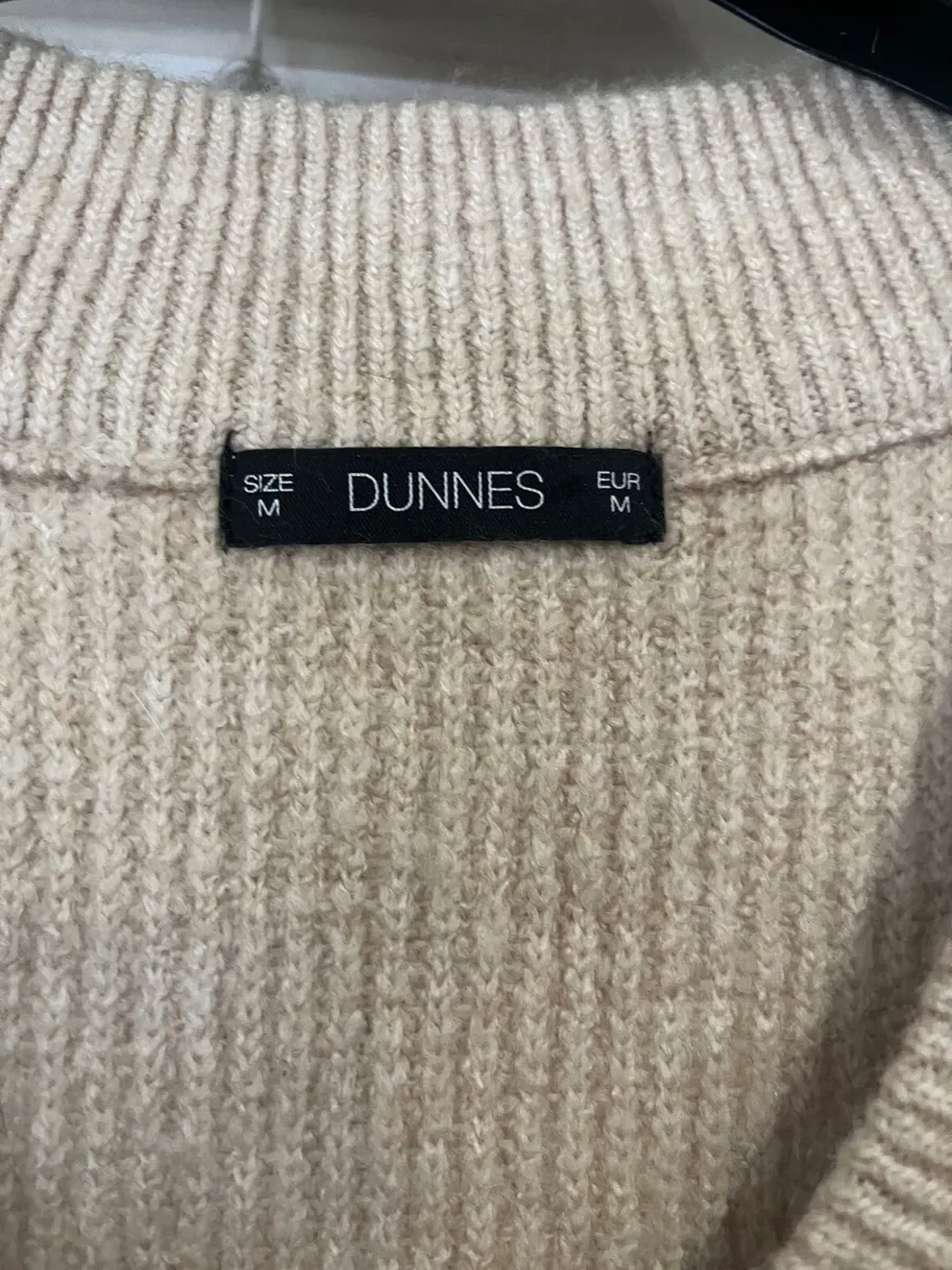 Gorgeous sleeveless Jumper - Image 2