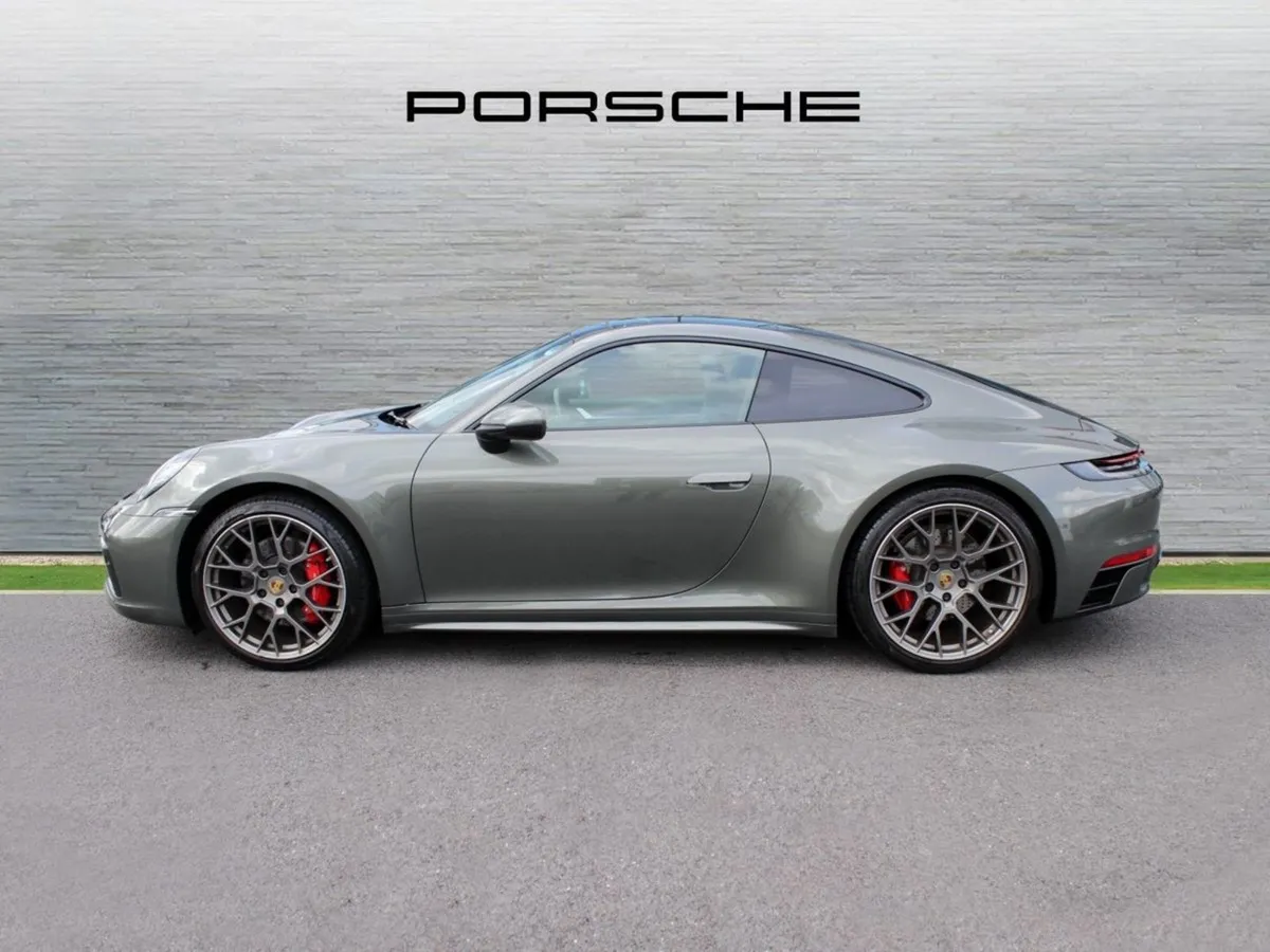 Porsche 911 Carrera S - Image 4
