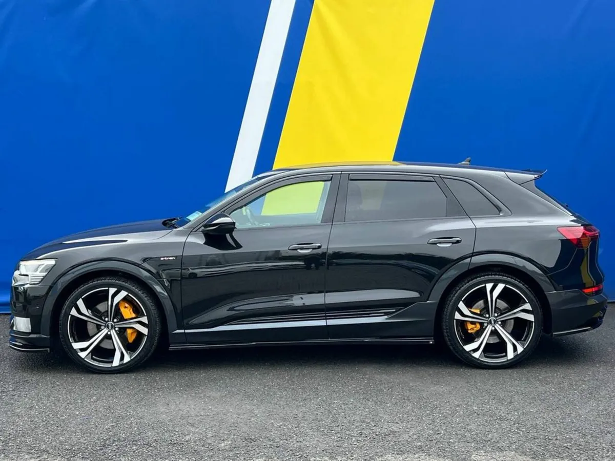 Audi e-tron 55 QUATTRO // RS-PERFORMANCE PACK // A - Image 3