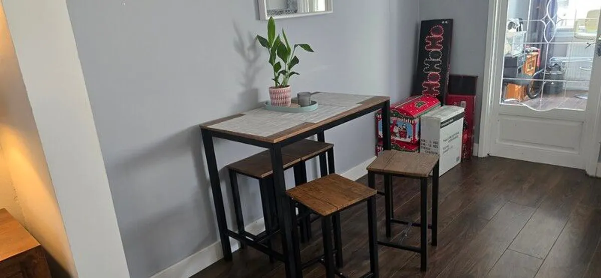 table and - Image 2