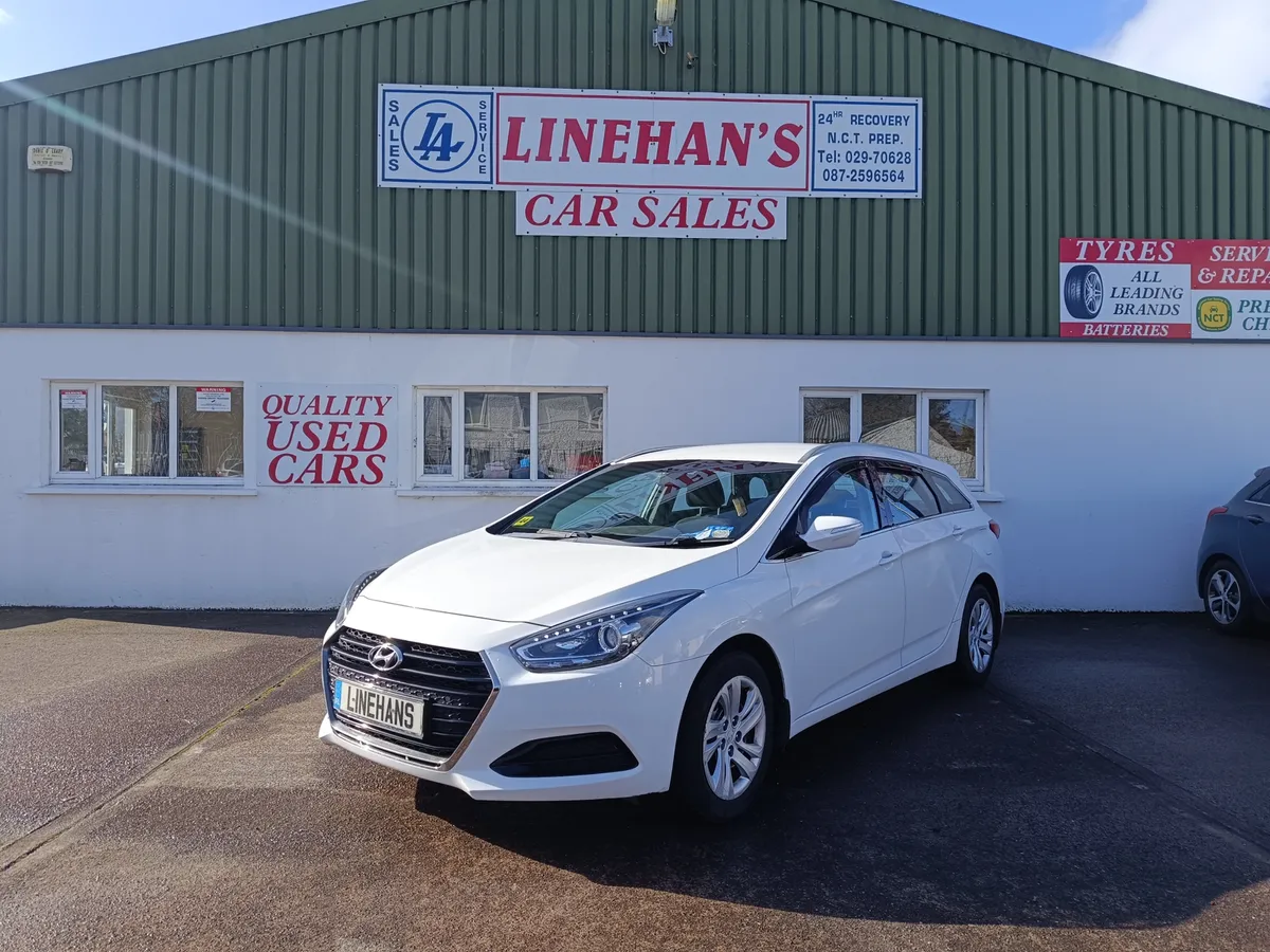 2017 Hyundai i40 Estate 1.7 CRDI, low miles! - Image 2
