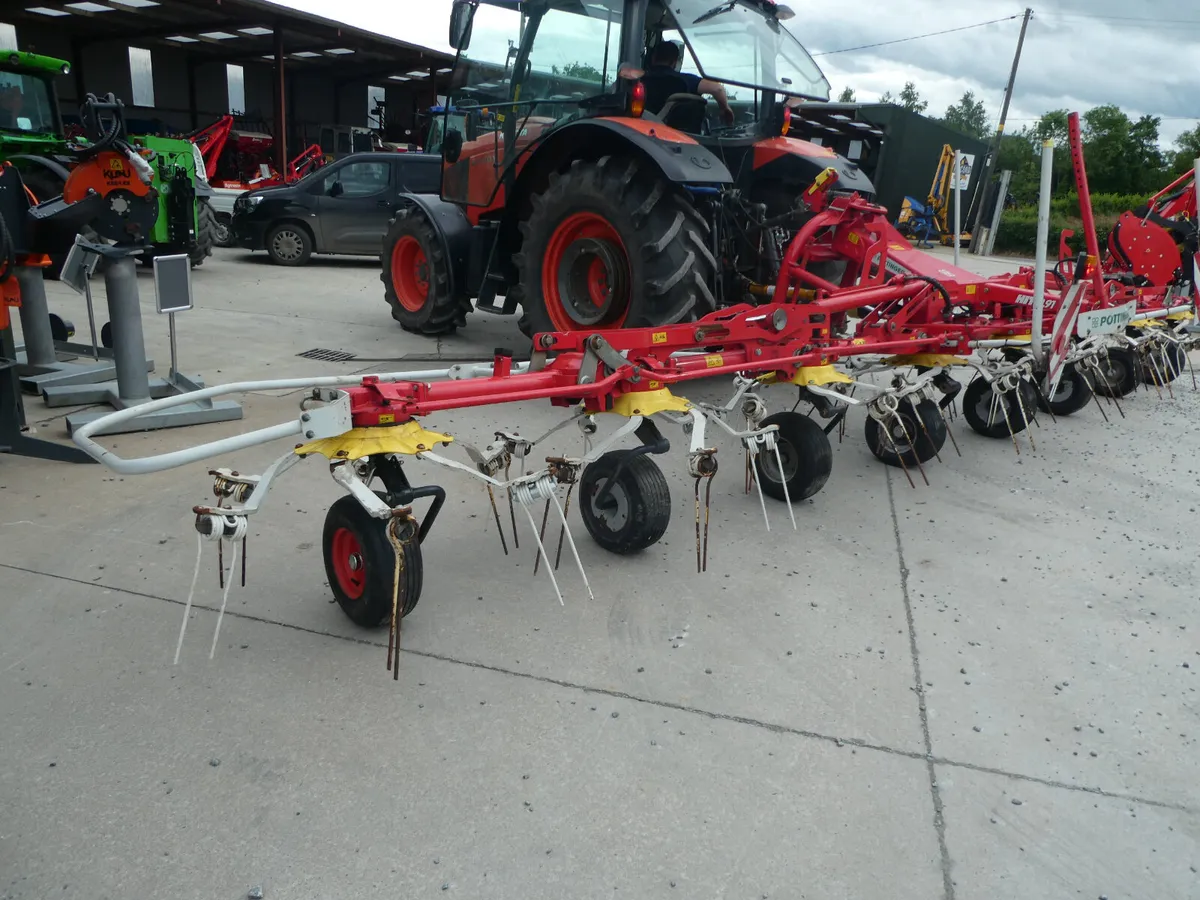Pottinger HIT 8.91 Tedder - Image 3