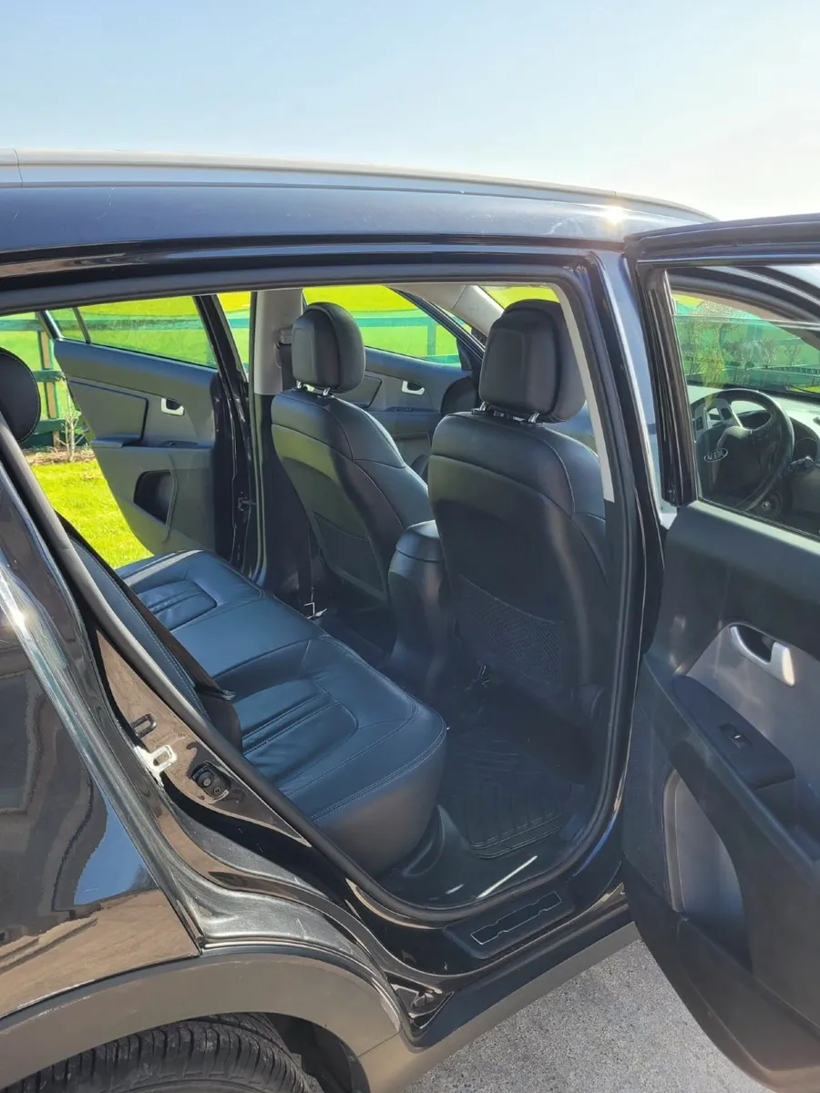 Kia Sportage 2015 - Image 2