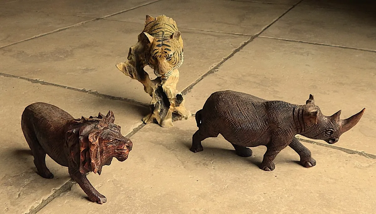 Selection of 3 Animal Figurines - Image 2
