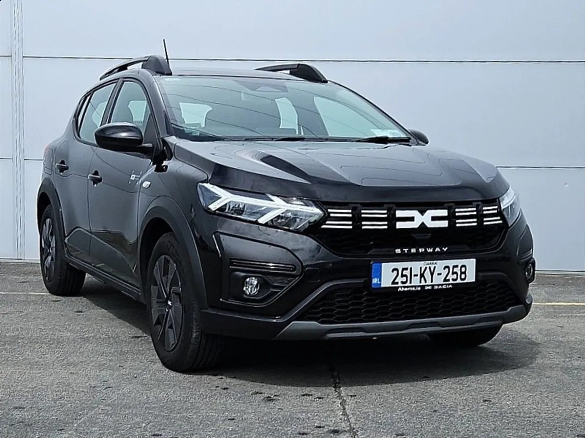 Dacia Sandero Stepway Stepway Expression 1.0 L 90 - Image 1