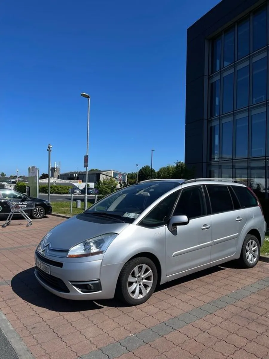 Citroen C4 Grand Picasso 2010 Exclusive 1.6 HDI - Image 1