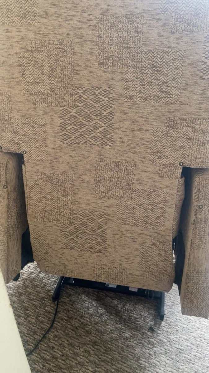 Dual Motor Riser/Recliner - Image 2