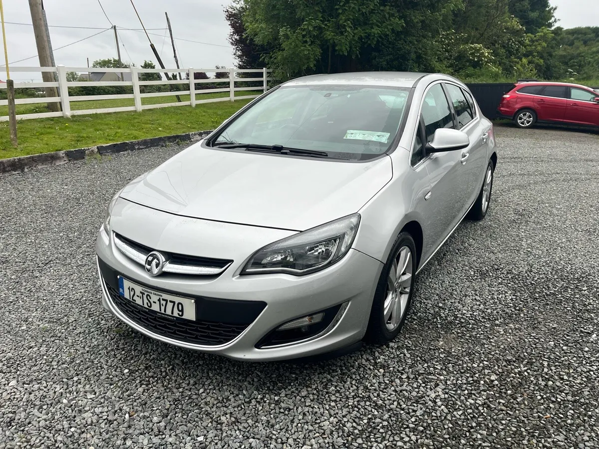 12 Vauxhall Astra 1.7 diesel SRI - NCT 05/26 - Image 4