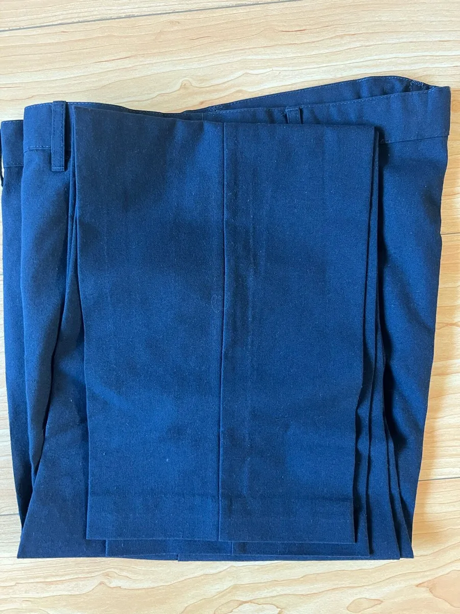 School uniforms - Image 4