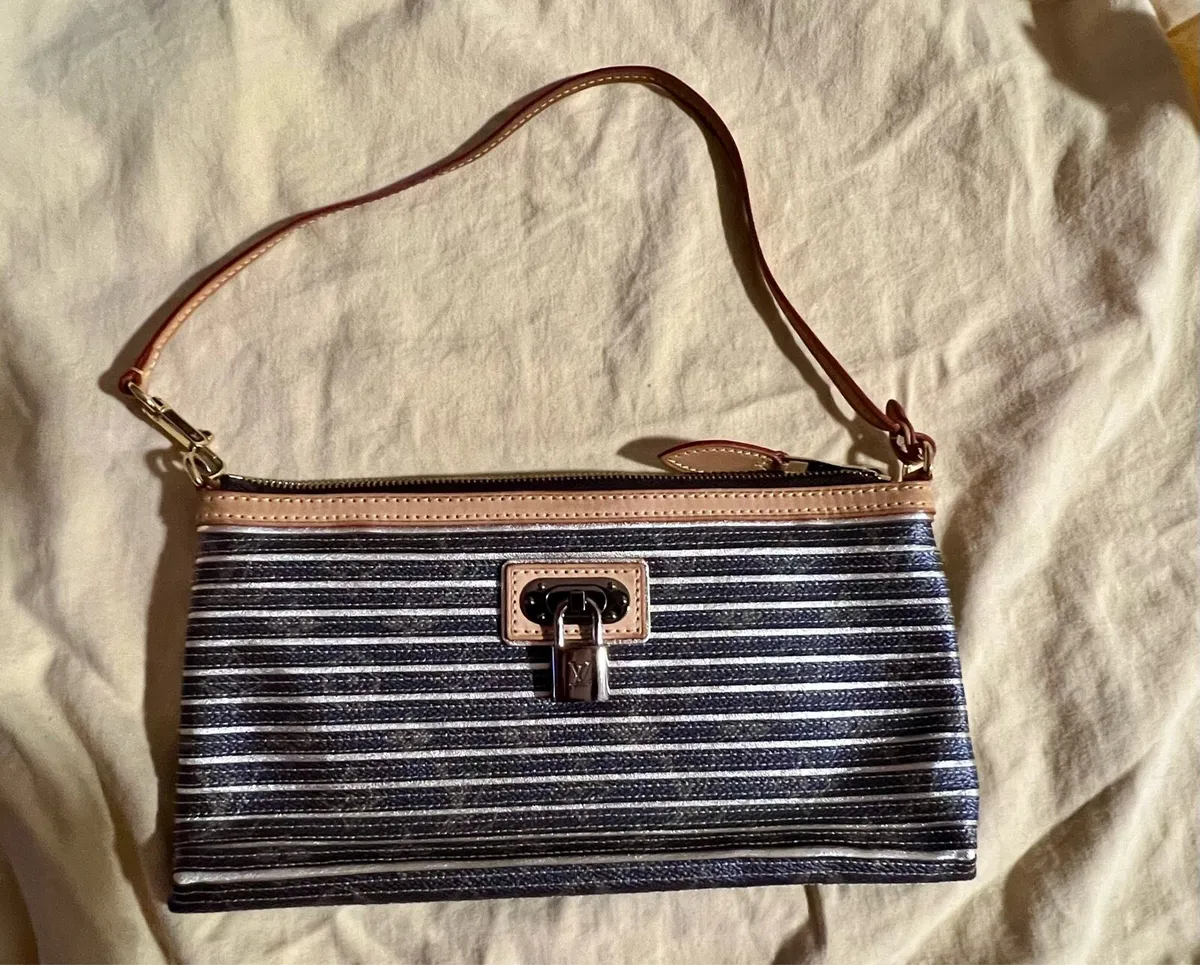 Louis Vuitton - Image 1