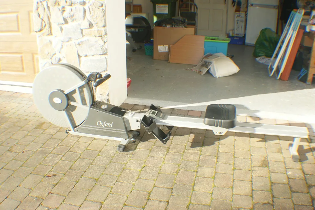 rowing machine - Image 1