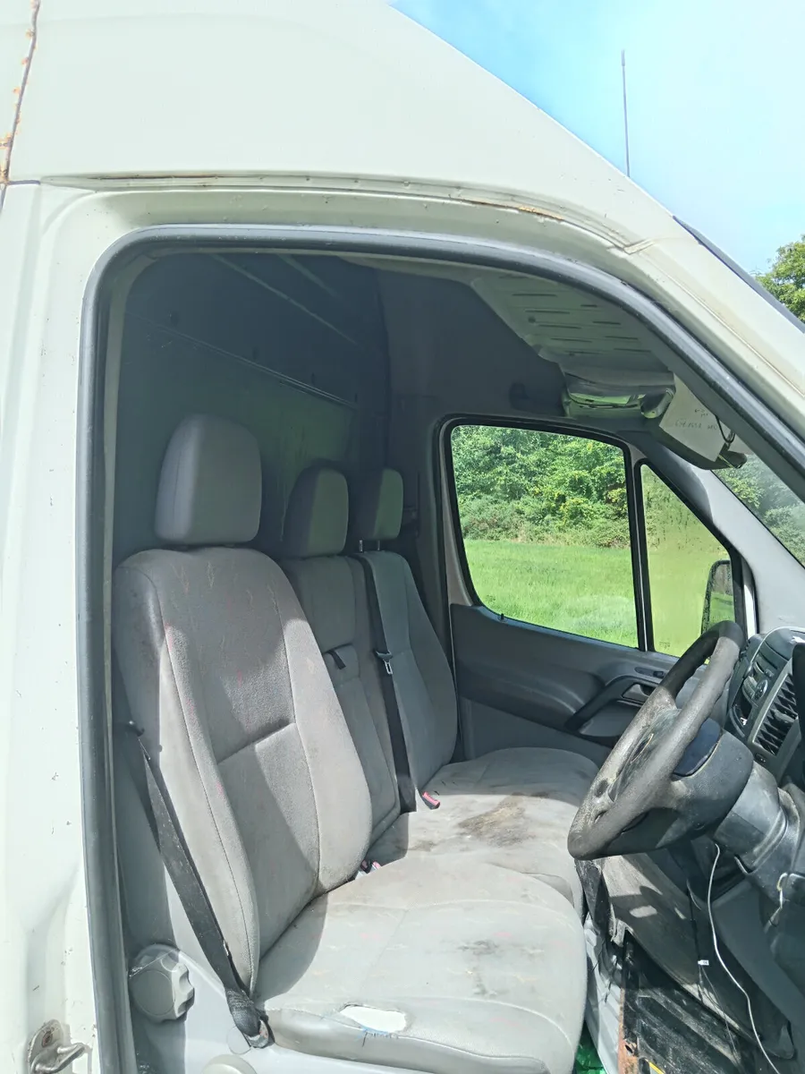 Volkswagen Crafter VAN!! ONLY 140,000 Miles - Image 3