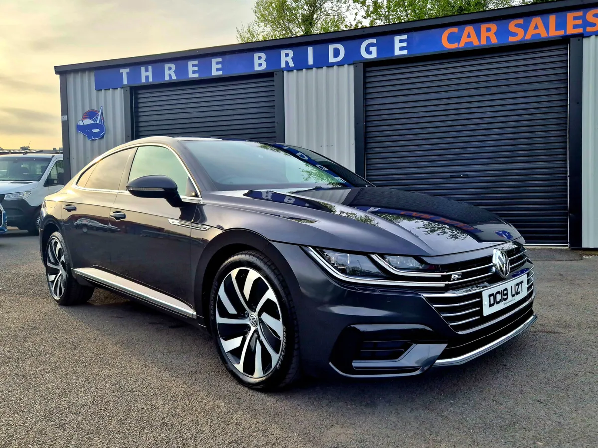 LOW MILEAGE 2019 Volkswagen Arteon R-line DSG - Image 2