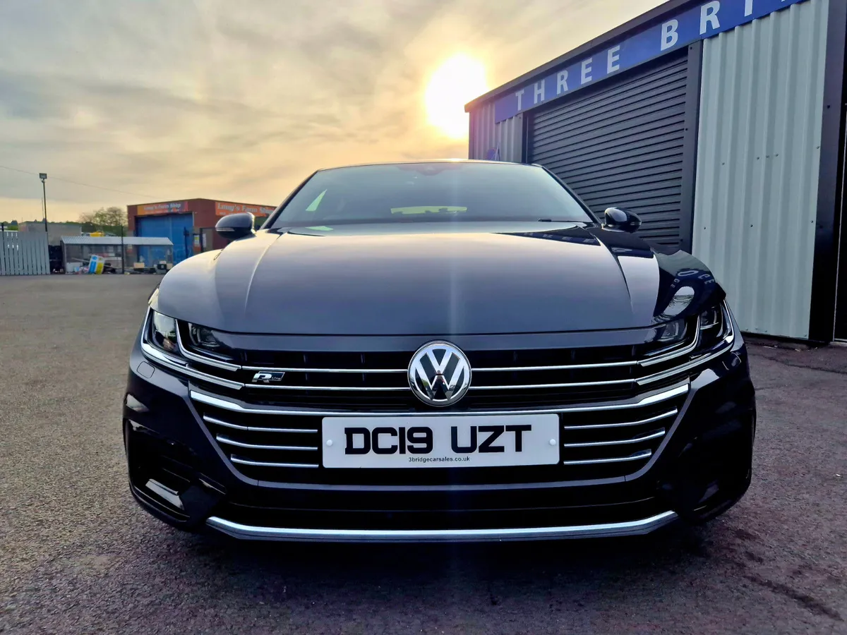 LOW MILEAGE 2019 Volkswagen Arteon R-line DSG - Image 3