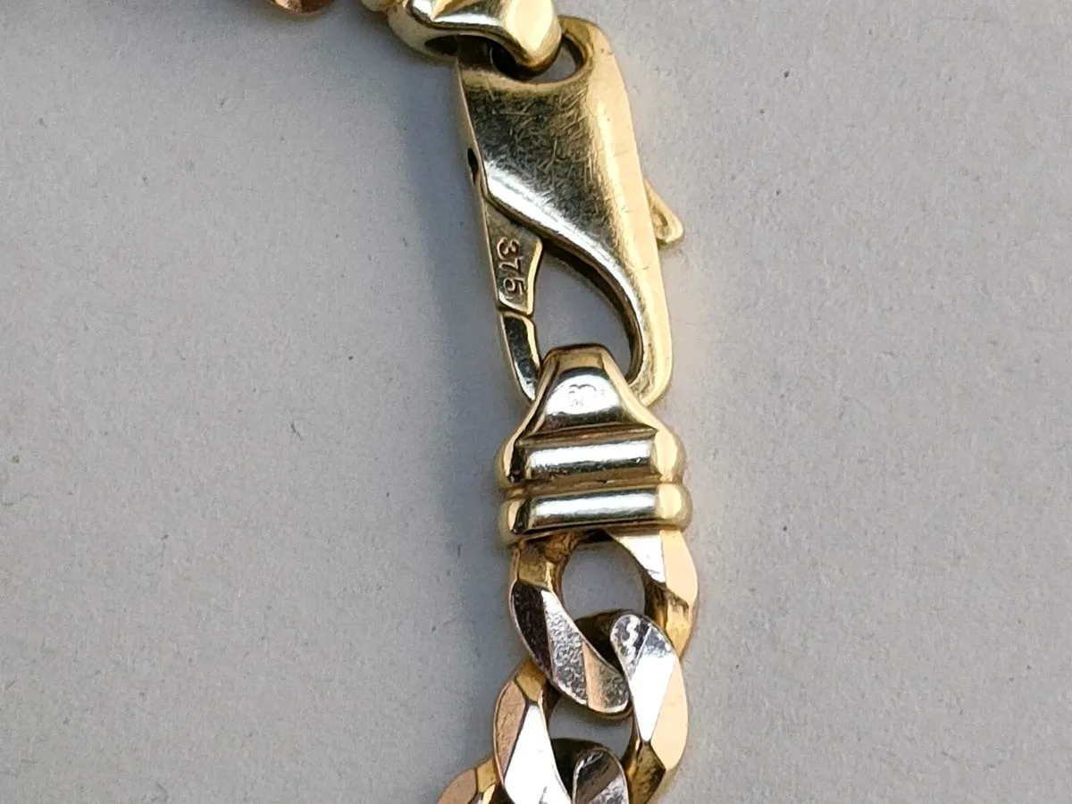 9ct Gold Curb Bracelet - Image 2