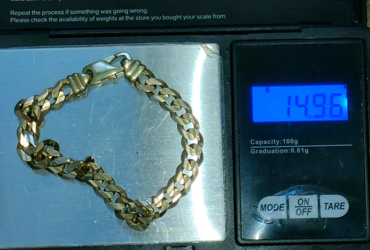 9ct Gold Curb Bracelet - Image 3
