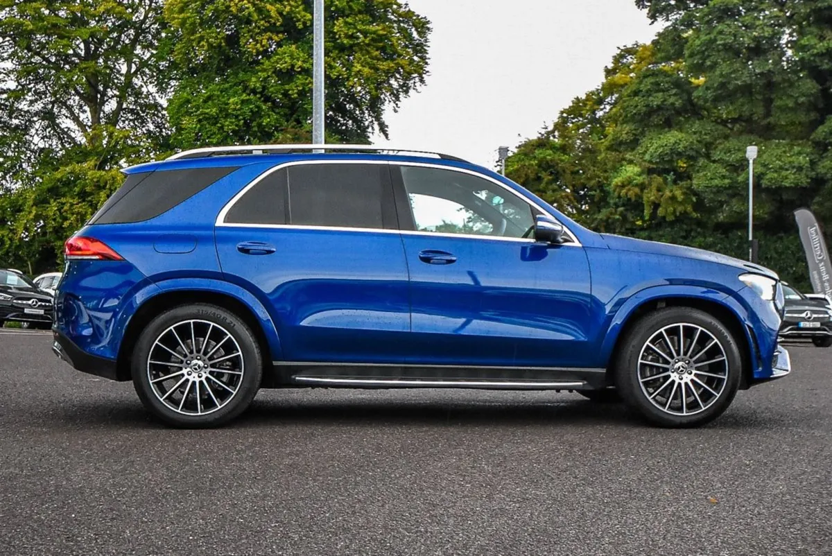 Mercedes-Benz GLE-Class 350de AMG 4matic Premium - Image 3