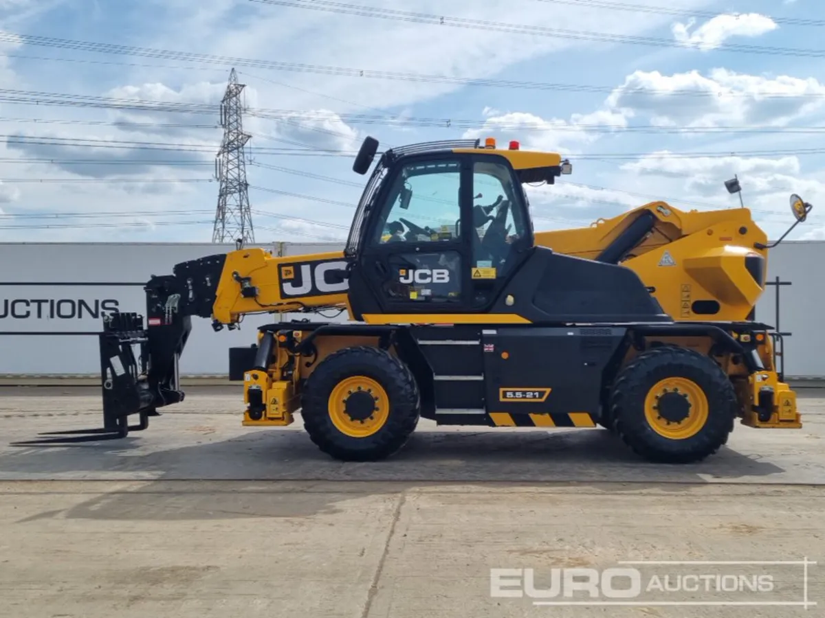2021 JCB 555-210R - Image 2