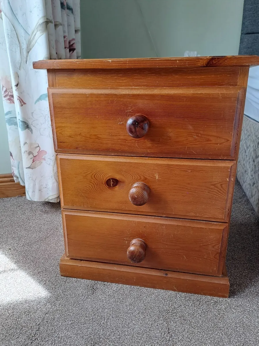 Vintage Pine bedroom set - Image 1