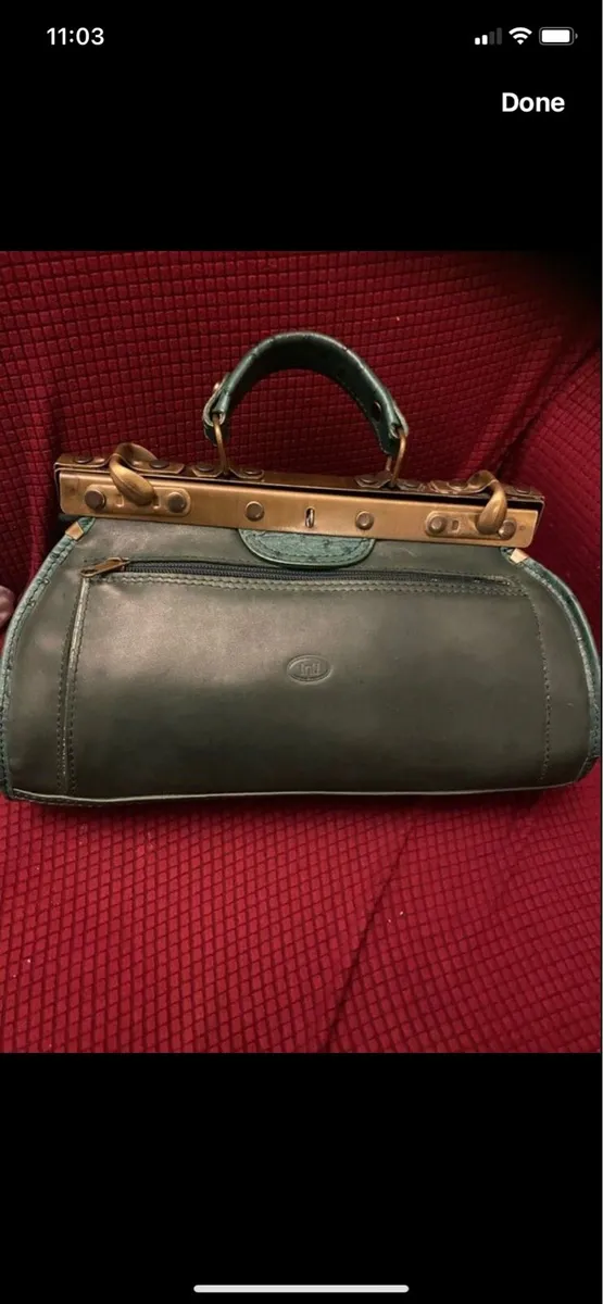 Doctor’s Style Leather Handbag - Image 1
