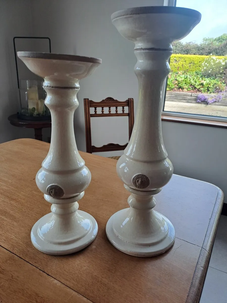 Candle stands x 2 . Pair. 18 and 15 inch tall - Image 3