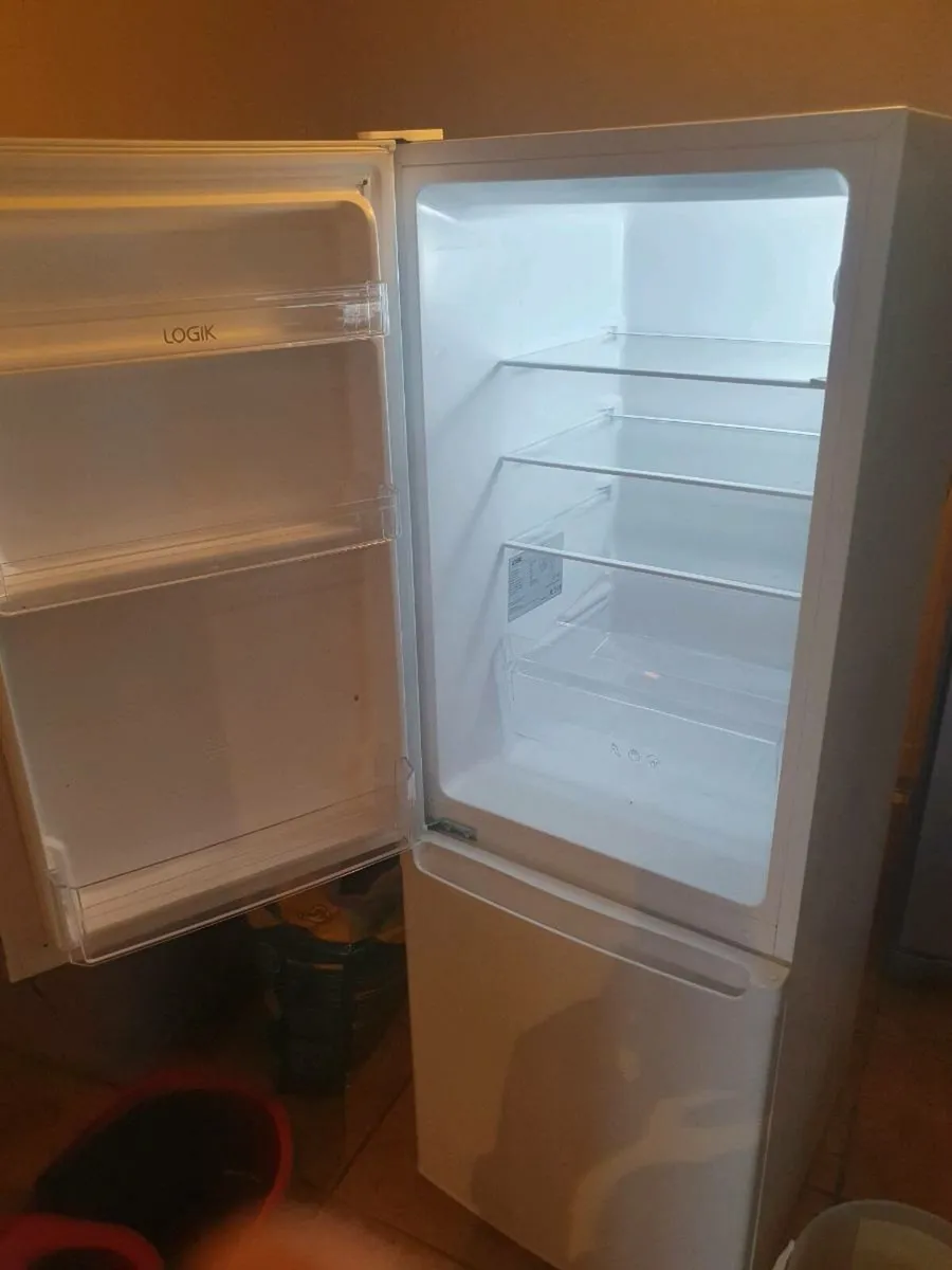 Fridge freezer - Image 4