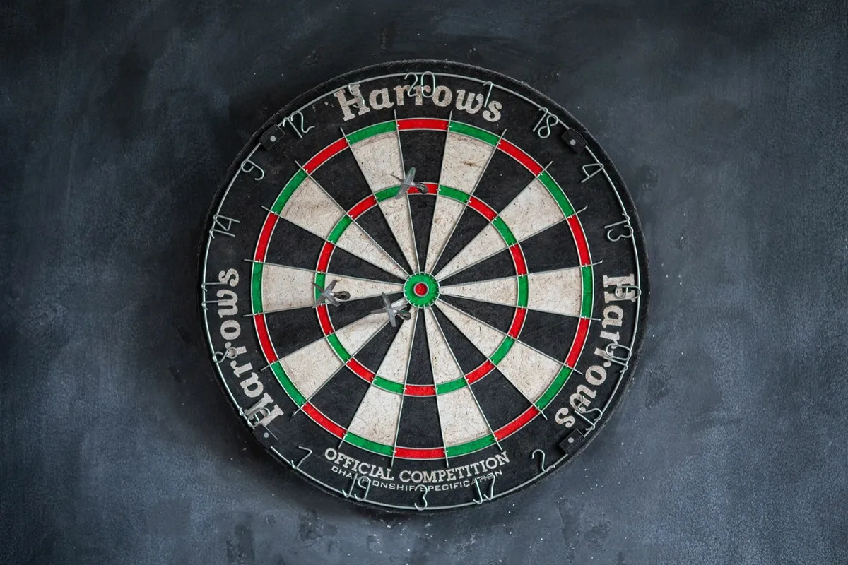 Dart board - Image 1