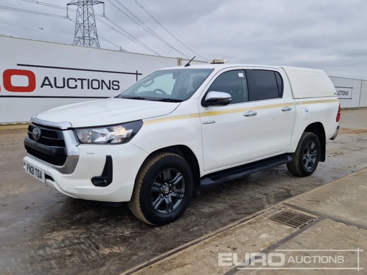 2021 Toyota Hilux - Image 1