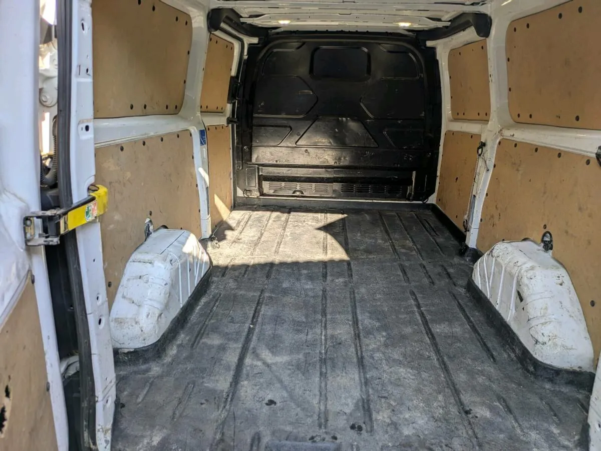 Ford Transit custom Lwb 2.2 - Image 2