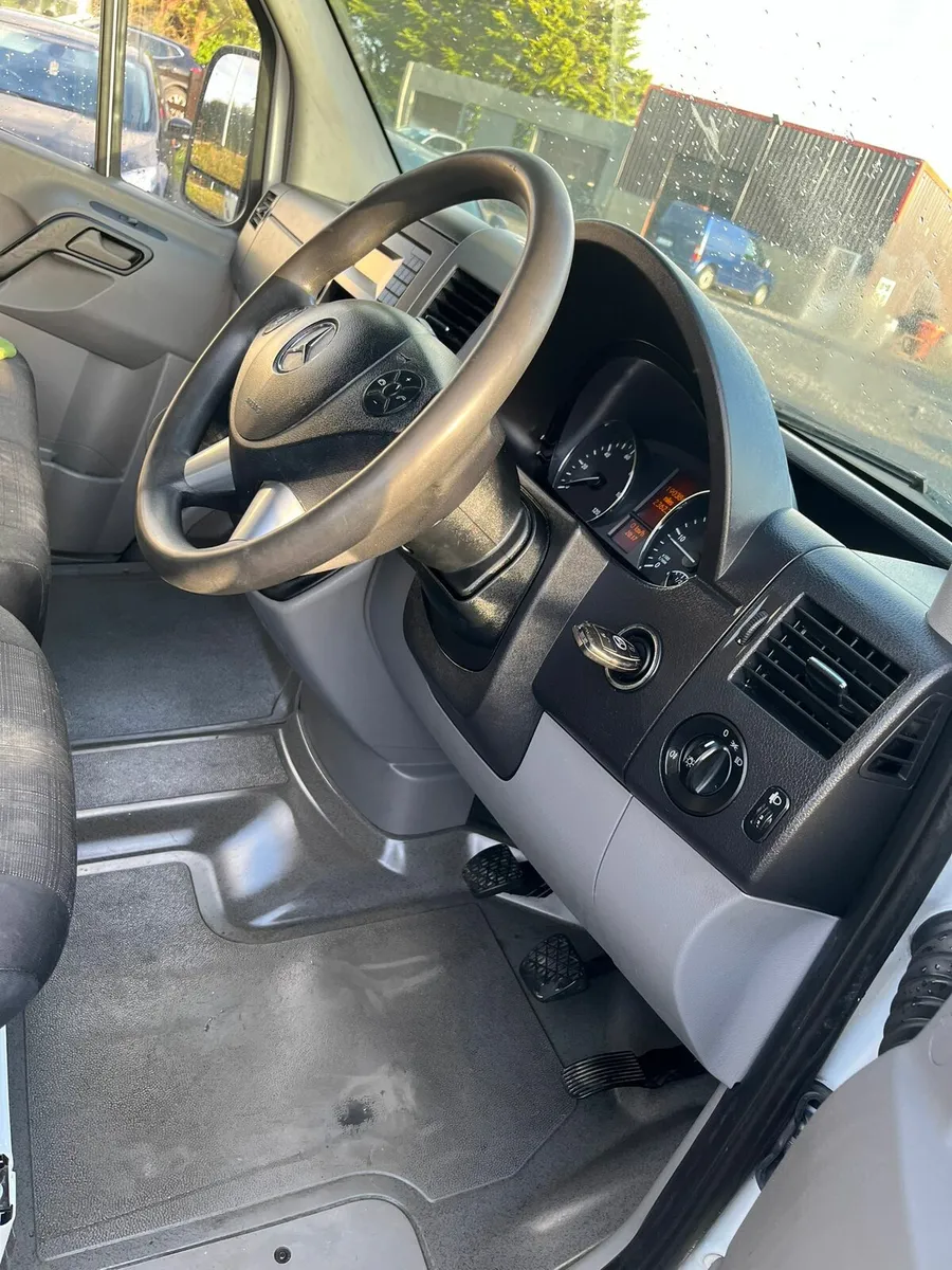 Mercedes Sprinter - Image 3