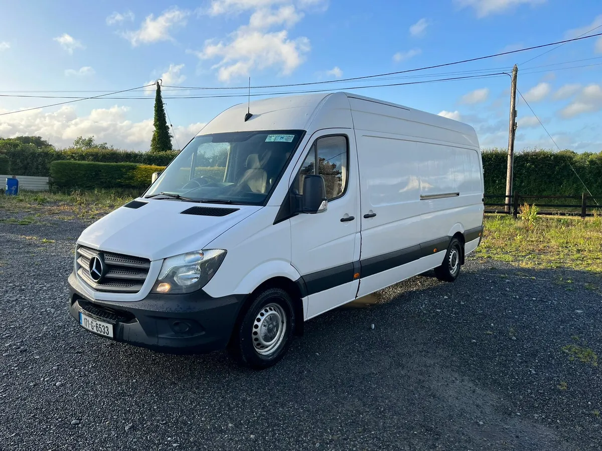 Mercedes Sprinter - Image 1