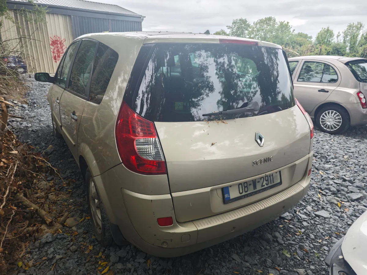 Renault Grand Scenic  1.5 dCi 106 ROYALE - Image 2