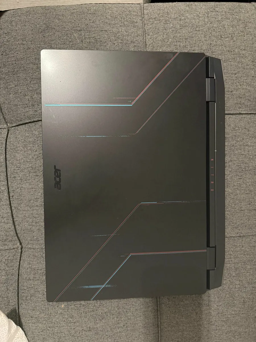 Laptop Gaming - Image 1