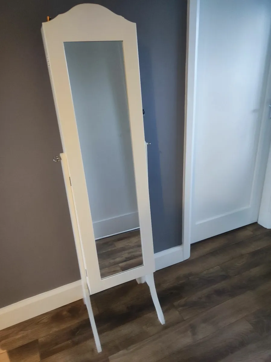 Freestanding Mirror with Jewellery Storage - Image 2