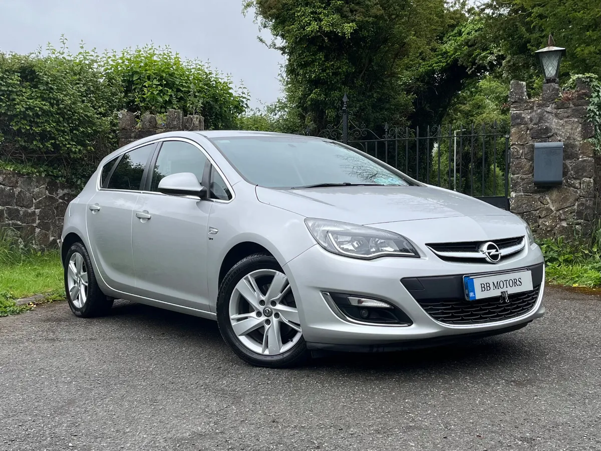 Opel Astra 1.7CDTI 16v. Nct 02/26 - Image 1